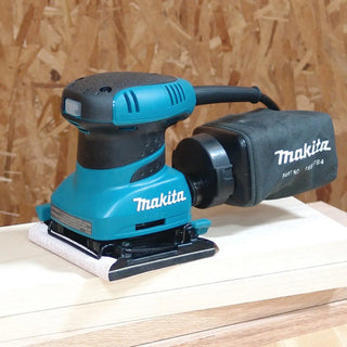 Lijadora Orbital Makita Bo4556 Velcro Azul 50hz/60hz 120v Azul 50 Hz/60 Hz
