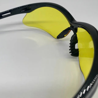 Lentes De Seguridad Nemesis V30 Ámbar Negro Protección Uv Para Adultos