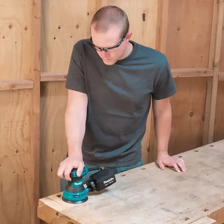 Lijadora Profesional Roto Orbital Makita Bo5030 Con Sistema Velcro Azul 300w